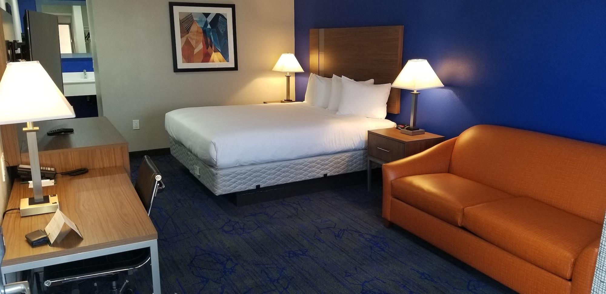 Quality Inn & Suites Vacaville Bagian luar foto