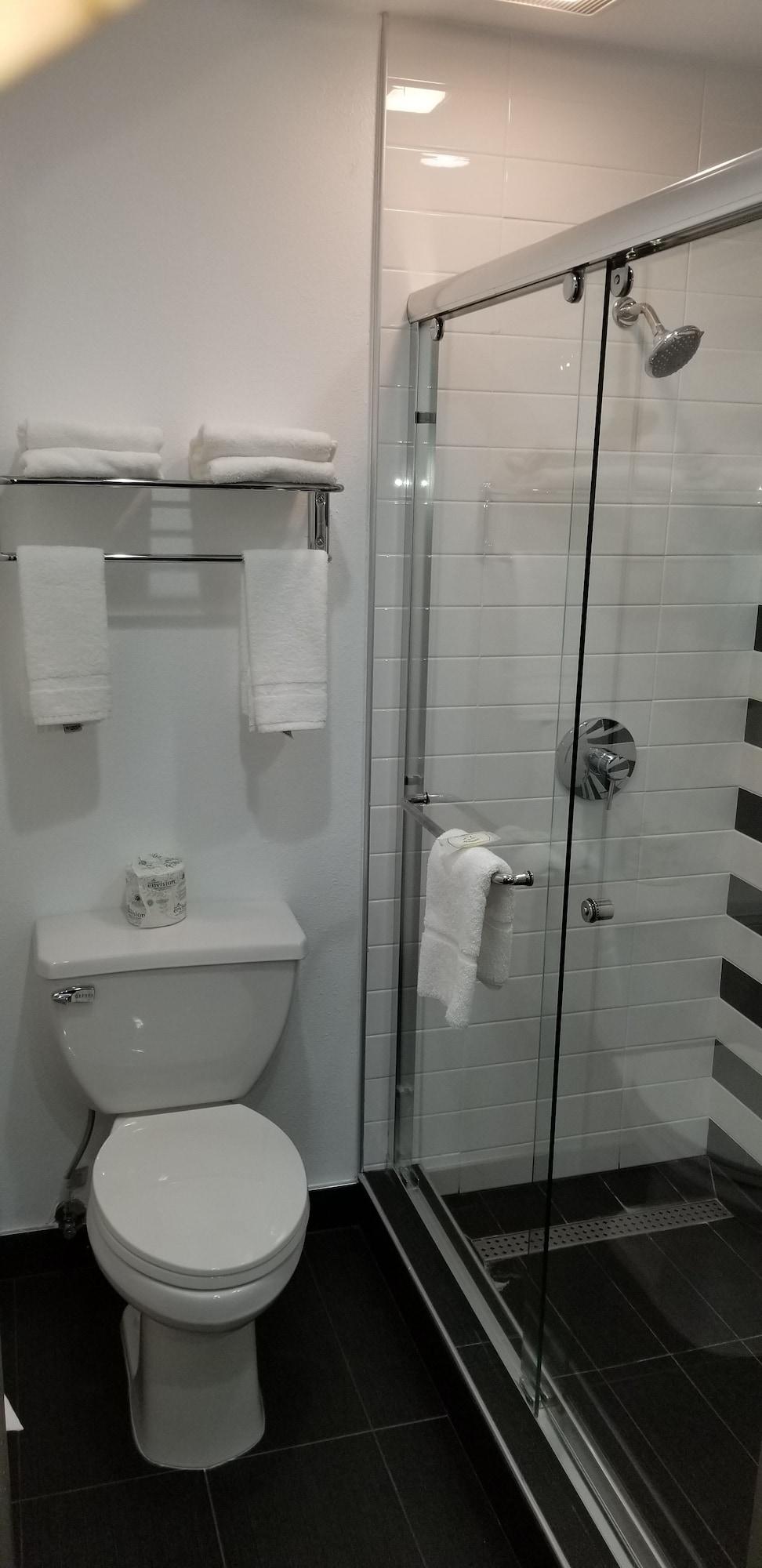 Quality Inn & Suites Vacaville Bagian luar foto