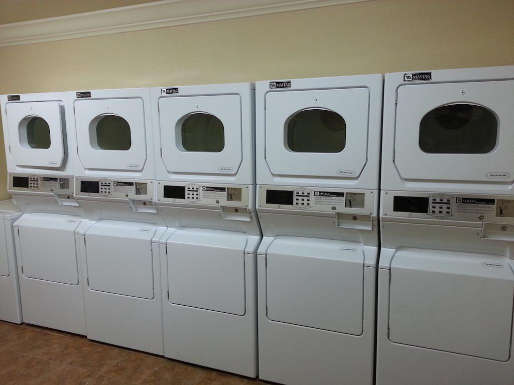Quality Inn & Suites Vacaville Bagian luar foto